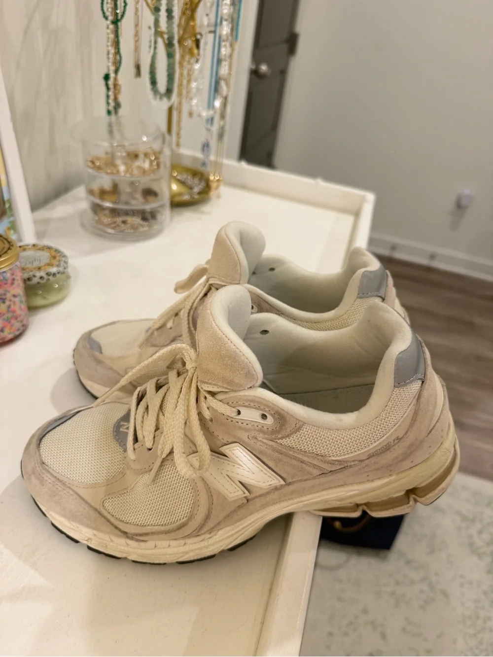 New Balance 2002r Women's Cream Sneakers